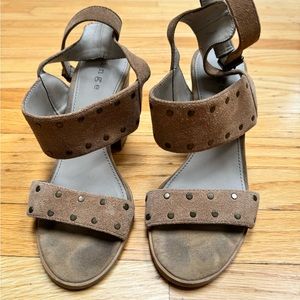 Hinge suede heels with ankle strap